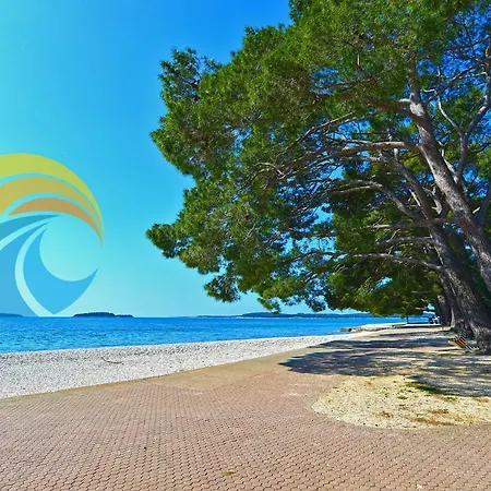 Miranda 1858 아파트