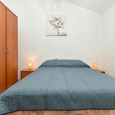 Apartamento Miranda 1858