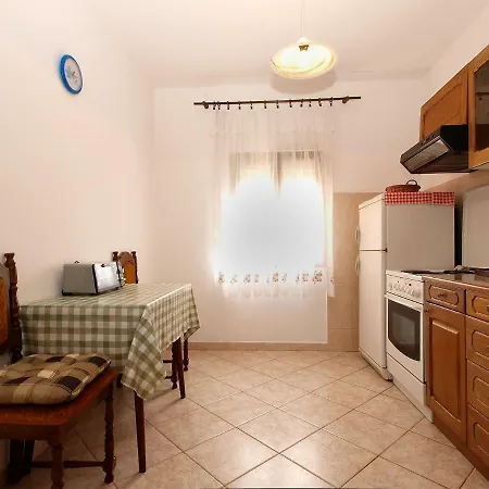 Miranda 1858 Apartamento Fažana
