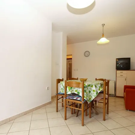 Apartamento Miranda 1858 Fažana